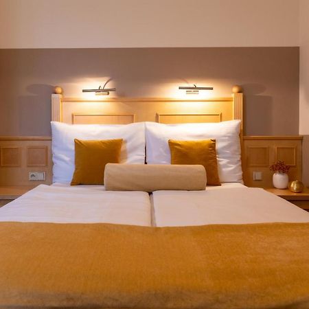 Hotel Abácie&Wellness Valašské Meziříčí Esterno foto