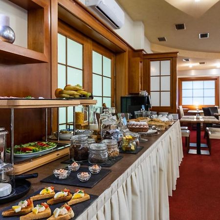 Hotel Abácie&Wellness Valašské Meziříčí Esterno foto