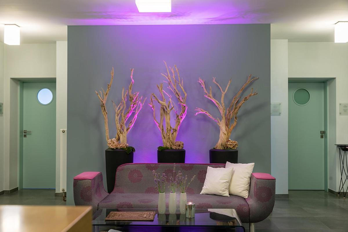 Hotel Abácie&Wellness Valašské Meziříčí Esterno foto