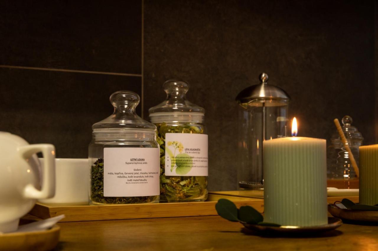 Hotel Abácie&Wellness Valašské Meziříčí Esterno foto