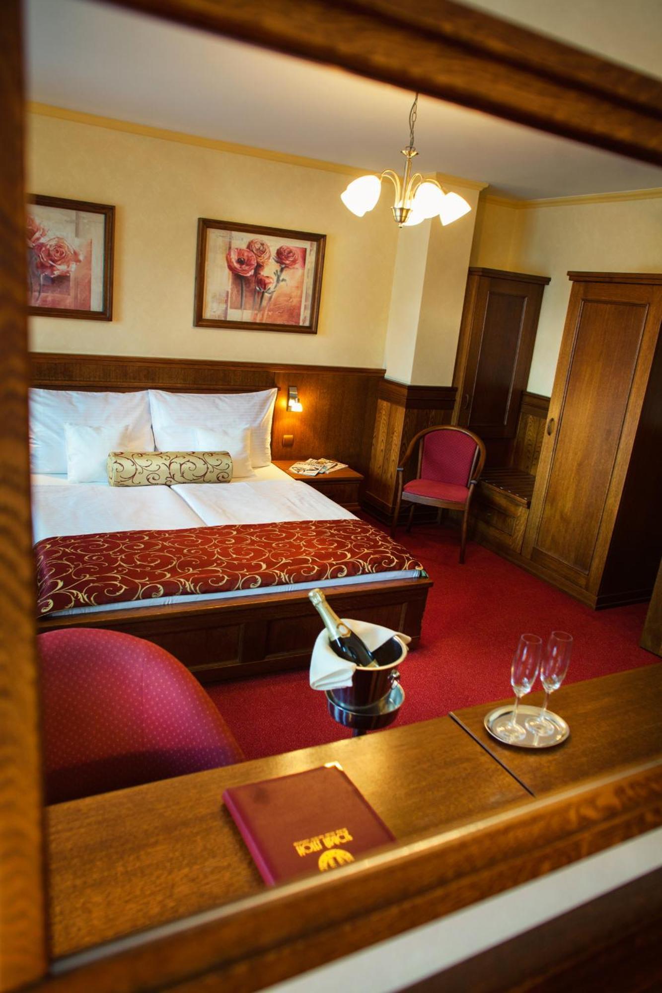 Hotel Abácie&Wellness Valašské Meziříčí Esterno foto