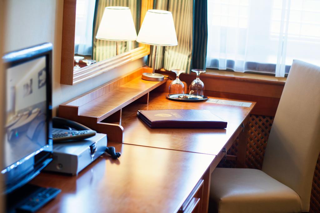Hotel Abácie&Wellness Valašské Meziříčí Esterno foto